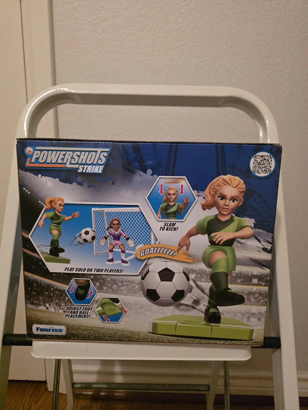 PowerShots Strike Green Soccer Action Figure Playset